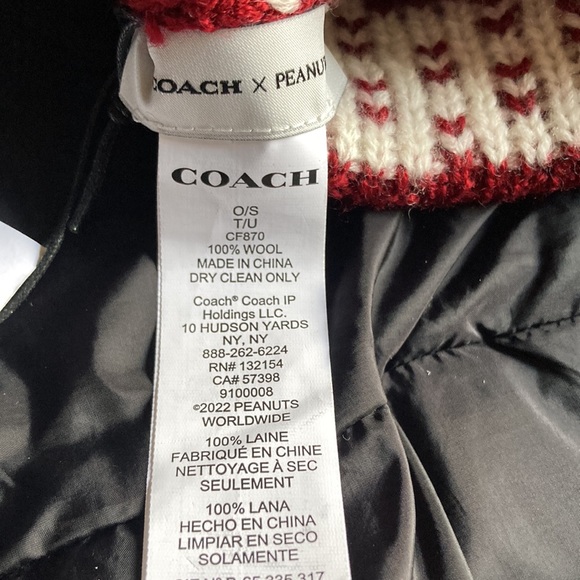 Coach Peanuts Ice Skating Mittens NWT - Picture 6 of 6